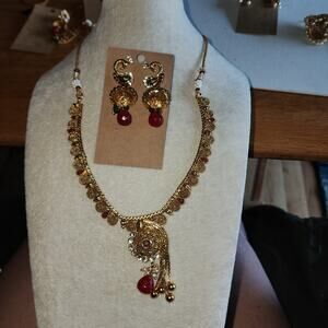 BOLLYWOOD INDIAN ORNATE NECKLACE AND EARRINGS COMBO SET